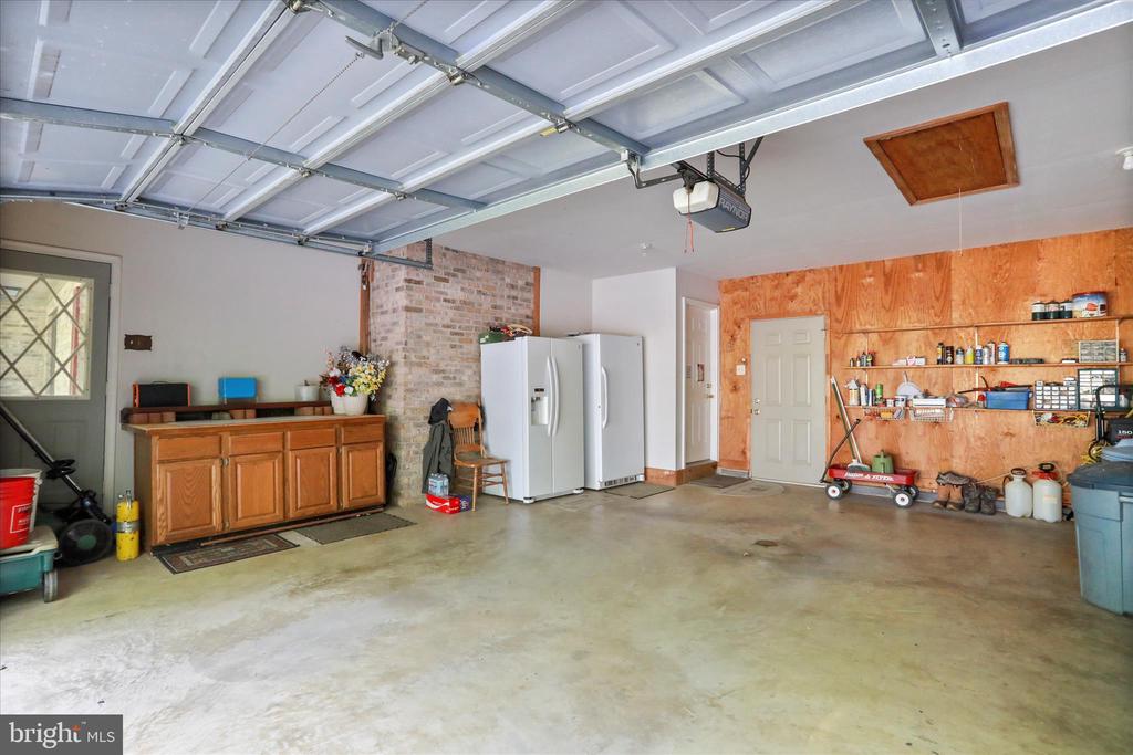 9387 COVENANT HILL LN, MARSHALL, Virginia 20115, 4 Bedrooms Bedrooms, ,3 BathroomsBathrooms,Residential,9387 COVENANT HILL LN,VAFQ2021878 MLS # VAFQ2021878