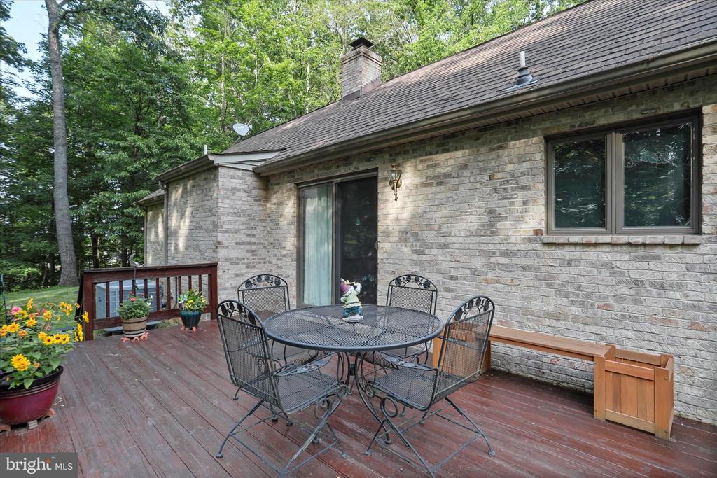 9387 COVENANT HILL LN, MARSHALL, Virginia 20115, 4 Bedrooms Bedrooms, ,3 BathroomsBathrooms,Residential,9387 COVENANT HILL LN,VAFQ2021878 MLS # VAFQ2021878