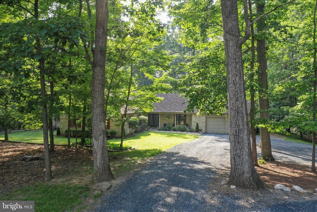 9387 COVENANT HILL LN, MARSHALL, Virginia 20115, 4 Bedrooms Bedrooms, ,3 BathroomsBathrooms,Residential,9387 COVENANT HILL LN,VAFQ2021878 MLS # VAFQ2021878