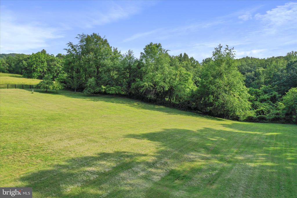 9387 COVENANT HILL LN, MARSHALL, Virginia 20115, 4 Bedrooms Bedrooms, ,3 BathroomsBathrooms,Residential,9387 COVENANT HILL LN,VAFQ2021878 MLS # VAFQ2021878