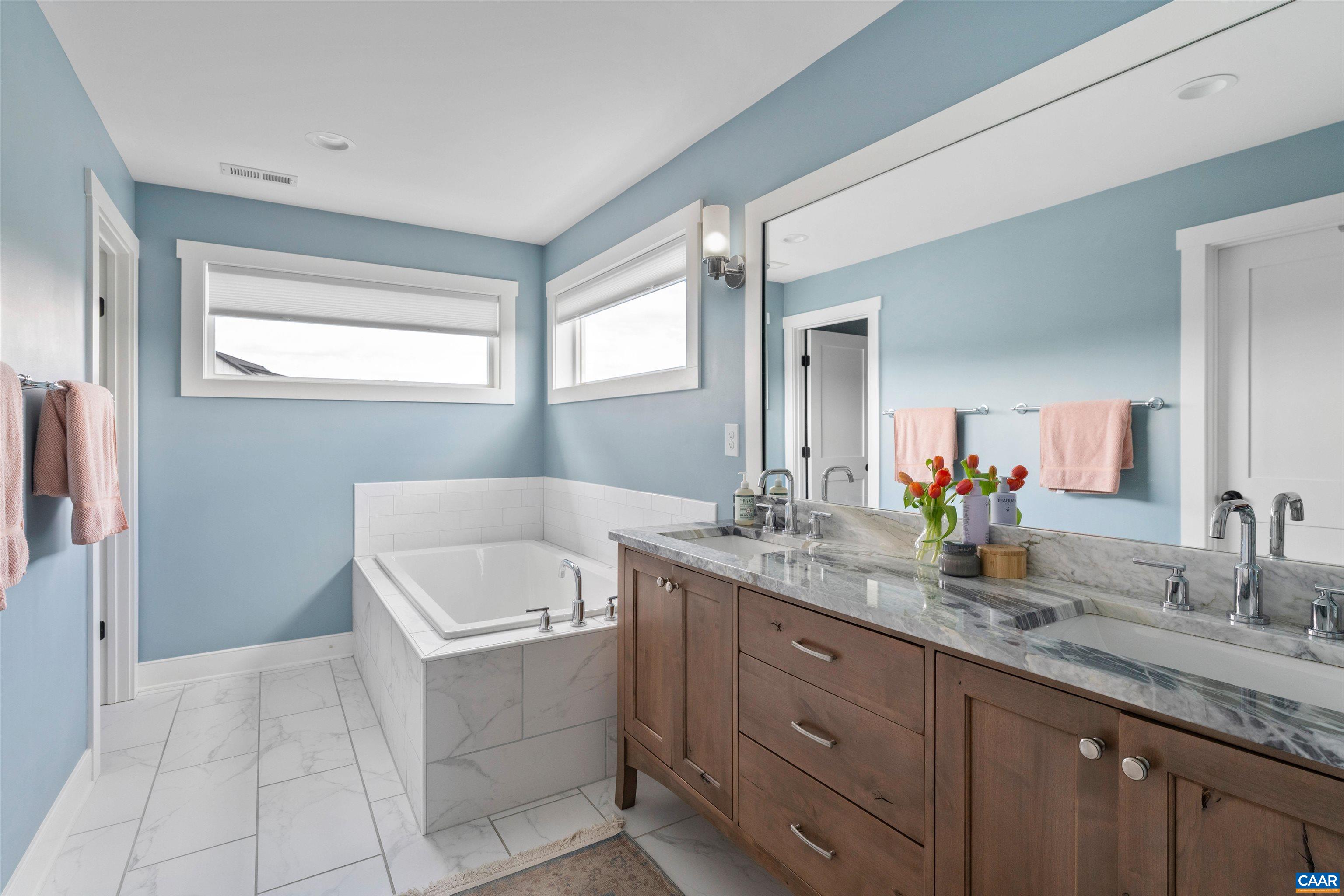 Double sinks, soaking tub & walk-in shower!