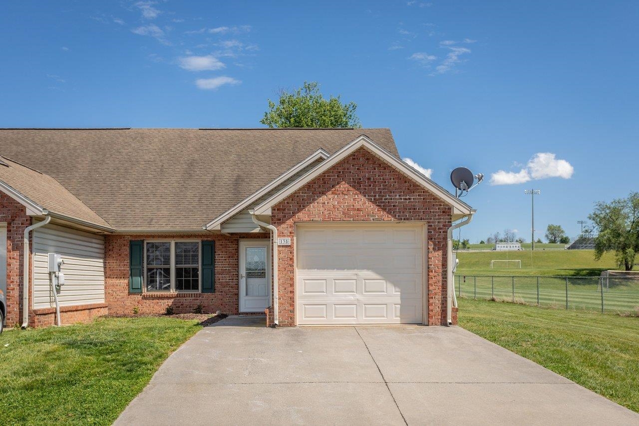 135 ALGER LN, BROADWAY, Virginia 22815, 3 Bedrooms Bedrooms, ,2 BathroomsBathrooms,Residential,135 ALGER LN,676681 MLS # 676681