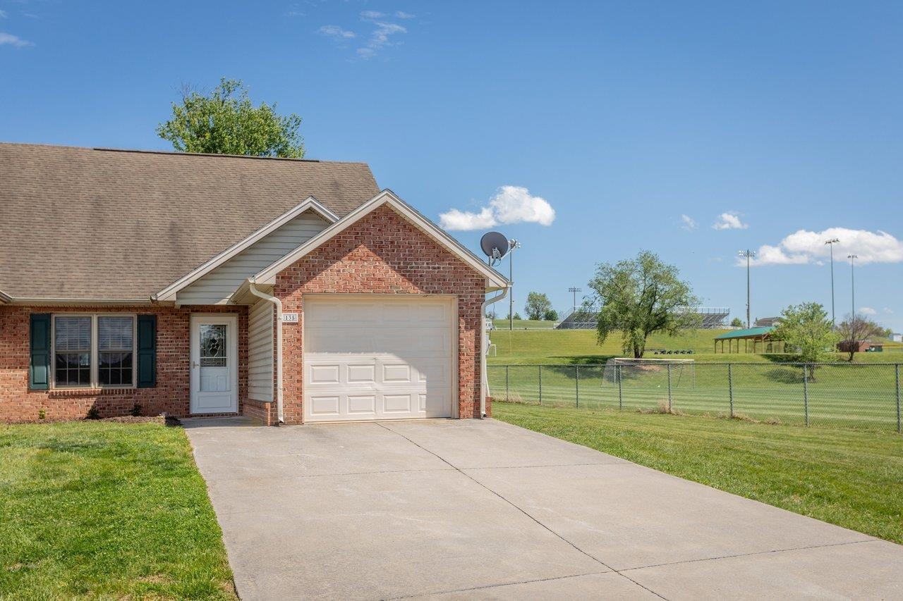135 ALGER LN, BROADWAY, Virginia 22815, 3 Bedrooms Bedrooms, ,2 BathroomsBathrooms,Residential,135 ALGER LN,676681 MLS # 676681