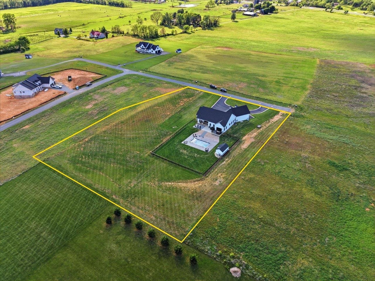 29 SUNDOWN DR, WAYNESBORO, Virginia 22980, 4 Bedrooms Bedrooms, ,3 BathroomsBathrooms,Residential,29 SUNDOWN DR,676686 MLS # 676686