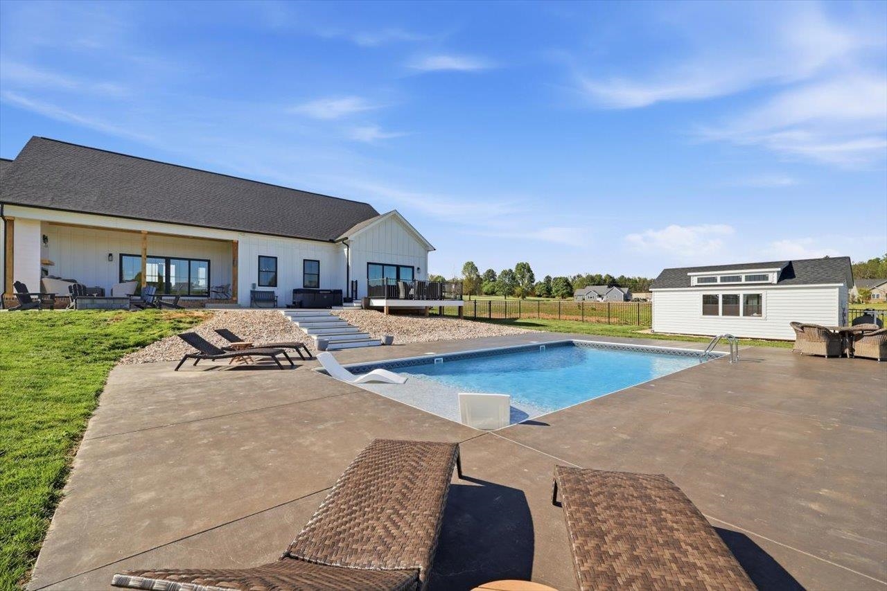 29 SUNDOWN DR, WAYNESBORO, Virginia 22980, 4 Bedrooms Bedrooms, ,3 BathroomsBathrooms,Residential,29 SUNDOWN DR,676686 MLS # 676686