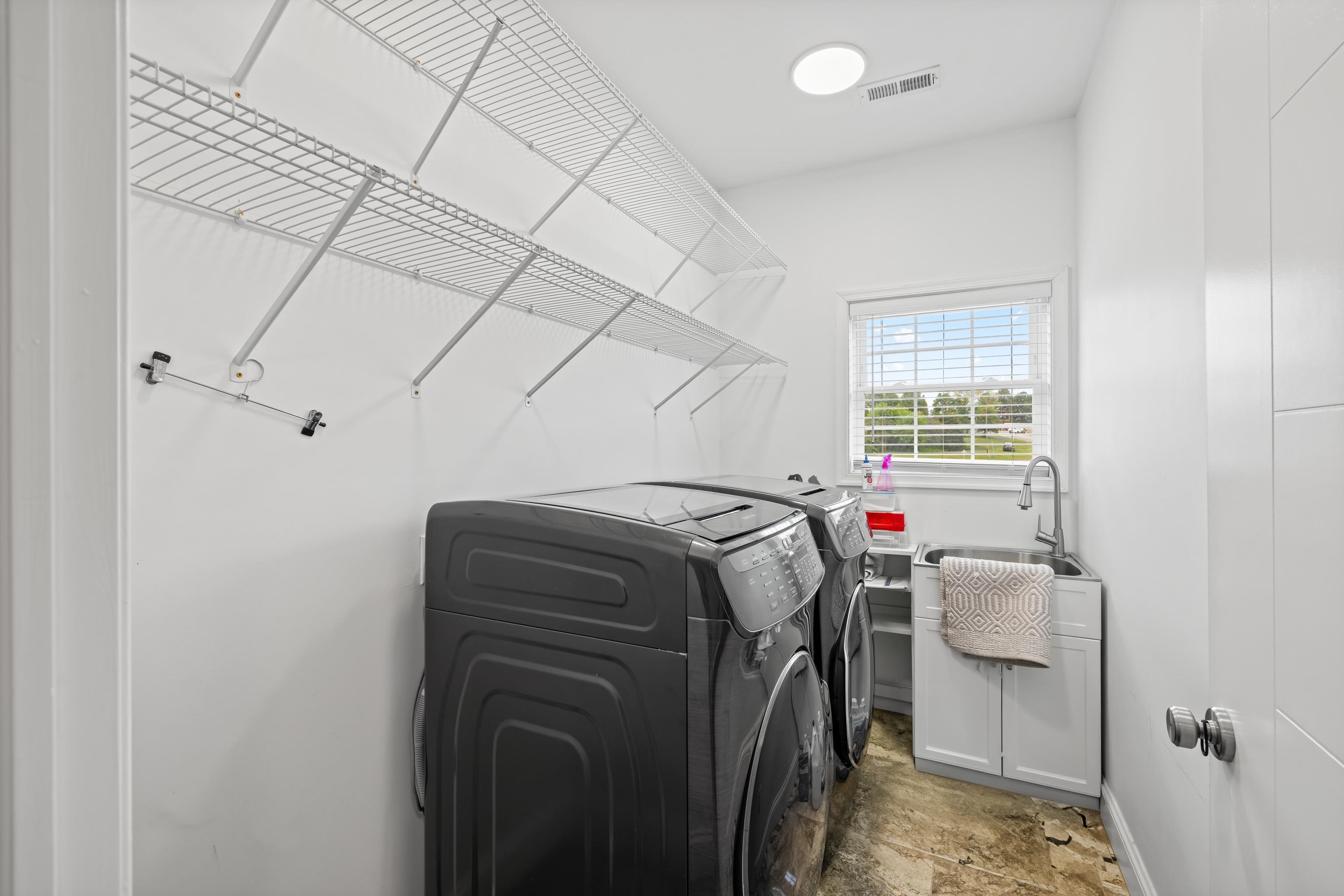 1941 RHIANON LN, HARRISONBURG, Virginia 22801, 7 Bedrooms Bedrooms, ,4 BathroomsBathrooms,Residential,1941 RHIANON LN,676691 MLS # 676691