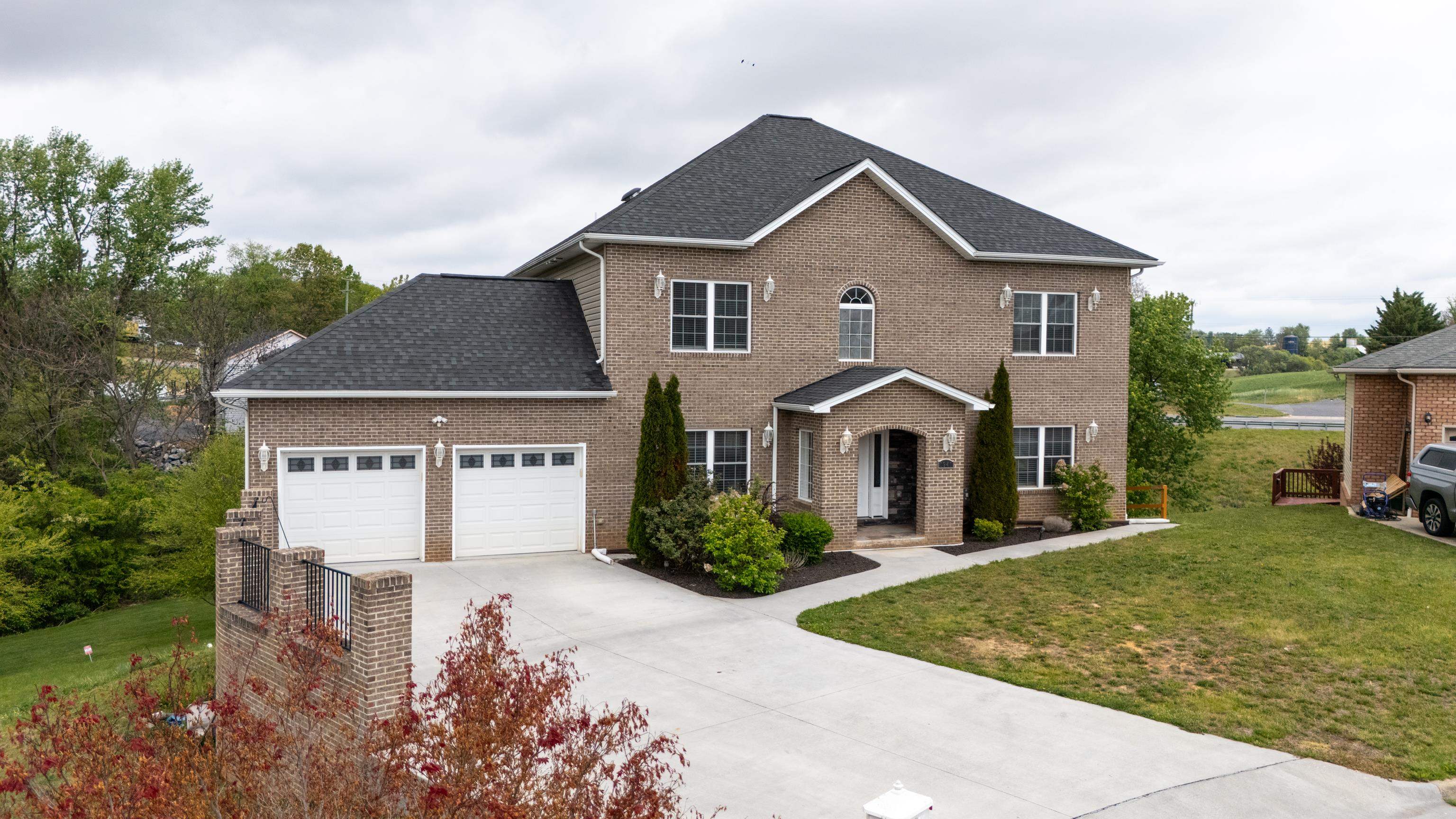 1941 RHIANON LN, HARRISONBURG, Virginia 22801, 7 Bedrooms Bedrooms, ,4 BathroomsBathrooms,Residential,1941 RHIANON LN,676691 MLS # 676691