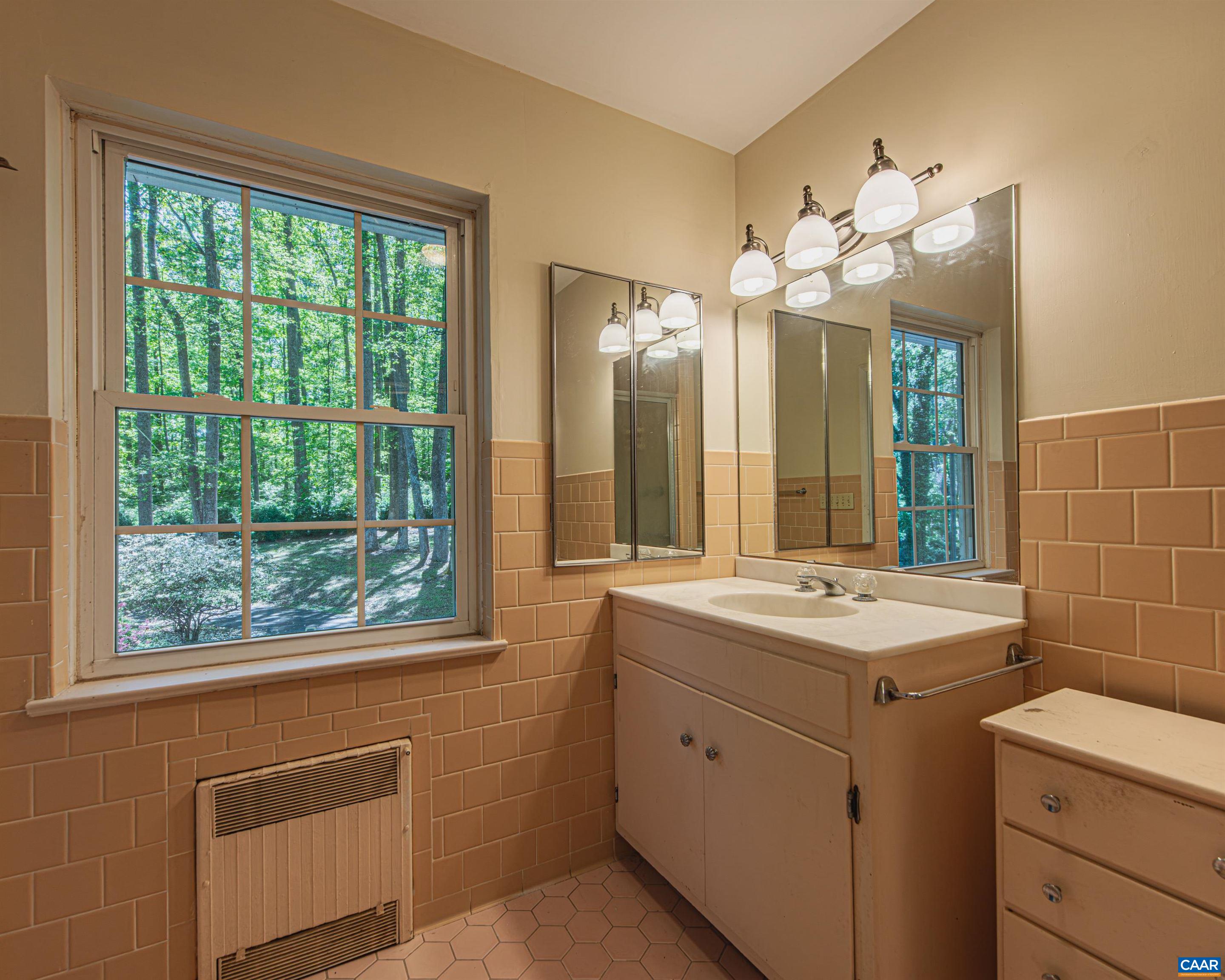 10070 BARNETTS FORD RD, ORANGE, Virginia 22960, 3 Bedrooms Bedrooms, ,3 BathroomsBathrooms,Residential,Red Hill,10070 BARNETTS FORD RD,676702 MLS # 676702