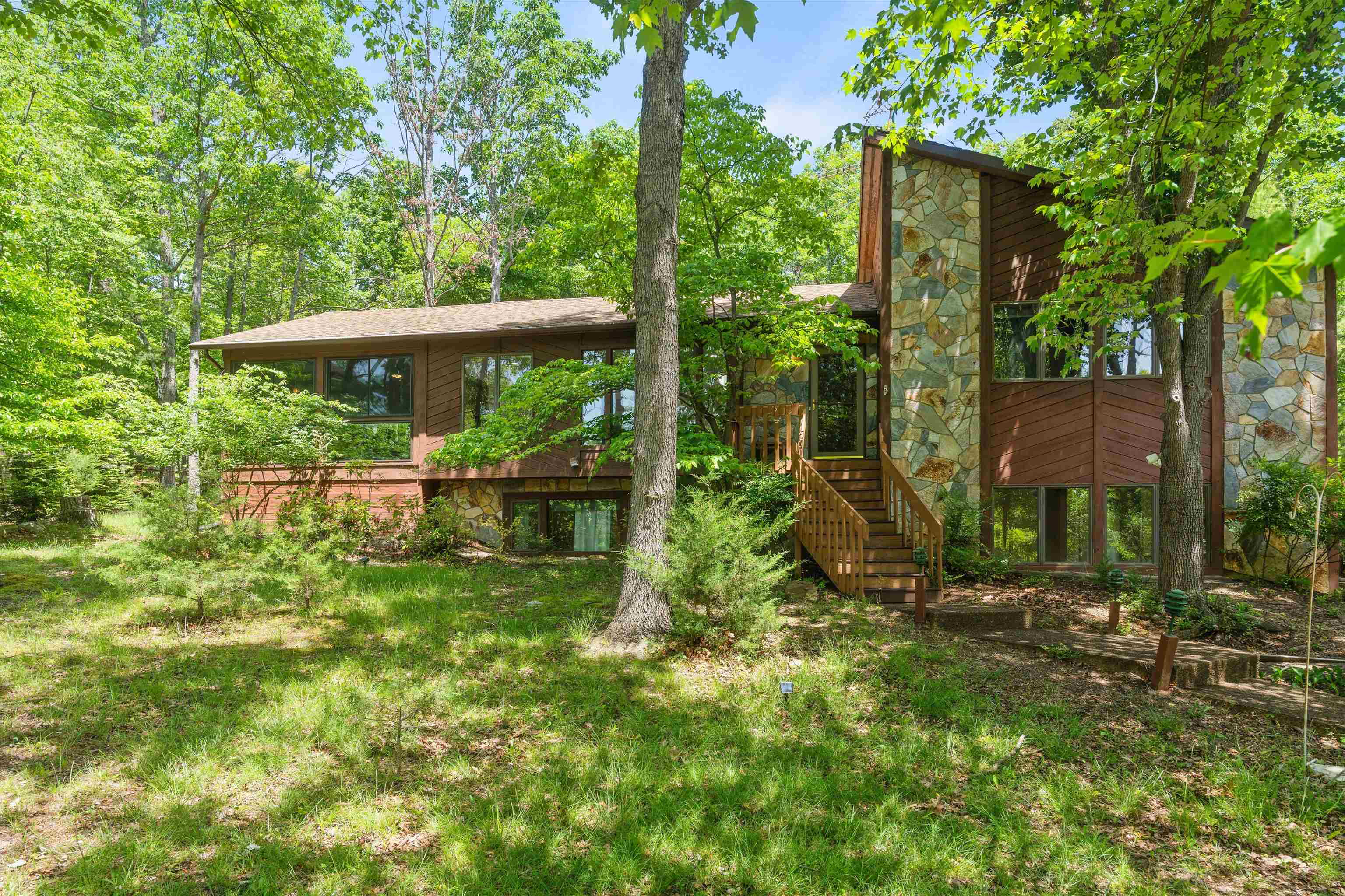 175 ELK LN, MCGAHEYSVILLE, Virginia 22840, 3 Bedrooms Bedrooms, ,3 BathroomsBathrooms,Residential,175 ELK LN,676712 MLS # 676712