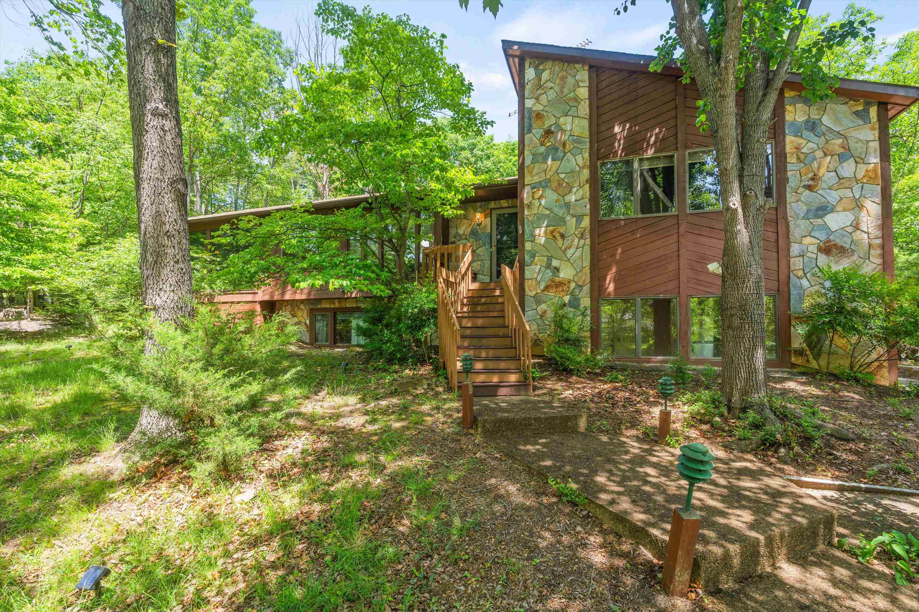 175 ELK LN, MCGAHEYSVILLE, Virginia 22840, 3 Bedrooms Bedrooms, ,3 BathroomsBathrooms,Residential,175 ELK LN,676712 MLS # 676712