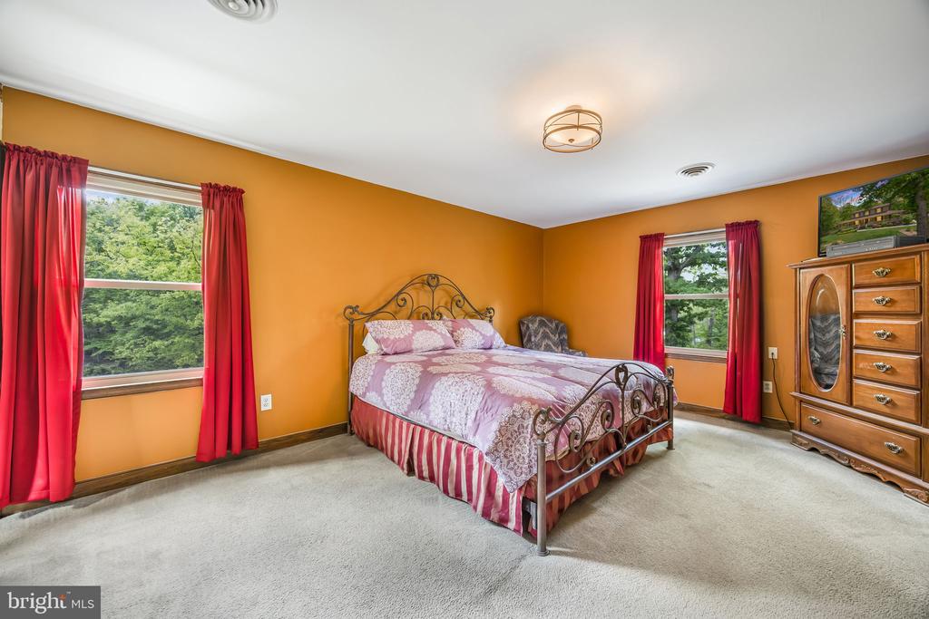 2065 SPOTSWOOD DR, LOCUST GROVE, Virginia 22508, 3 Bedrooms Bedrooms, ,2 BathroomsBathrooms,Residential,2065 SPOTSWOOD DR,VAOR2013808 MLS # VAOR2013808