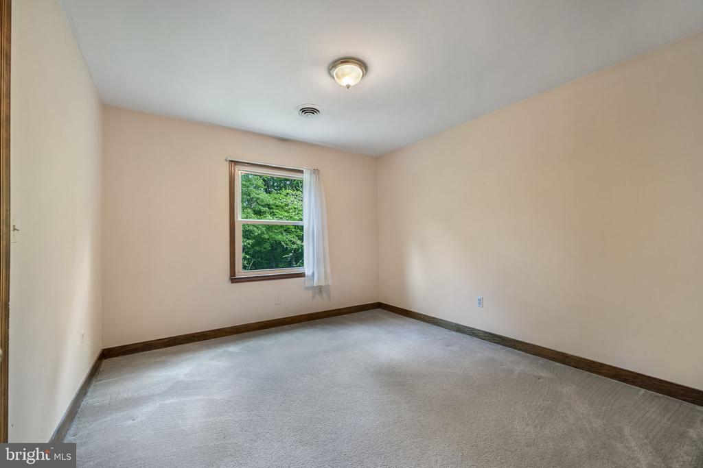 2065 SPOTSWOOD DR, LOCUST GROVE, Virginia 22508, 3 Bedrooms Bedrooms, ,2 BathroomsBathrooms,Residential,2065 SPOTSWOOD DR,VAOR2013808 MLS # VAOR2013808