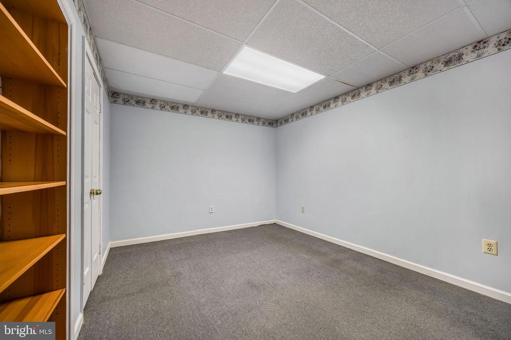 2065 SPOTSWOOD DR, LOCUST GROVE, Virginia 22508, 3 Bedrooms Bedrooms, ,2 BathroomsBathrooms,Residential,2065 SPOTSWOOD DR,VAOR2013808 MLS # VAOR2013808