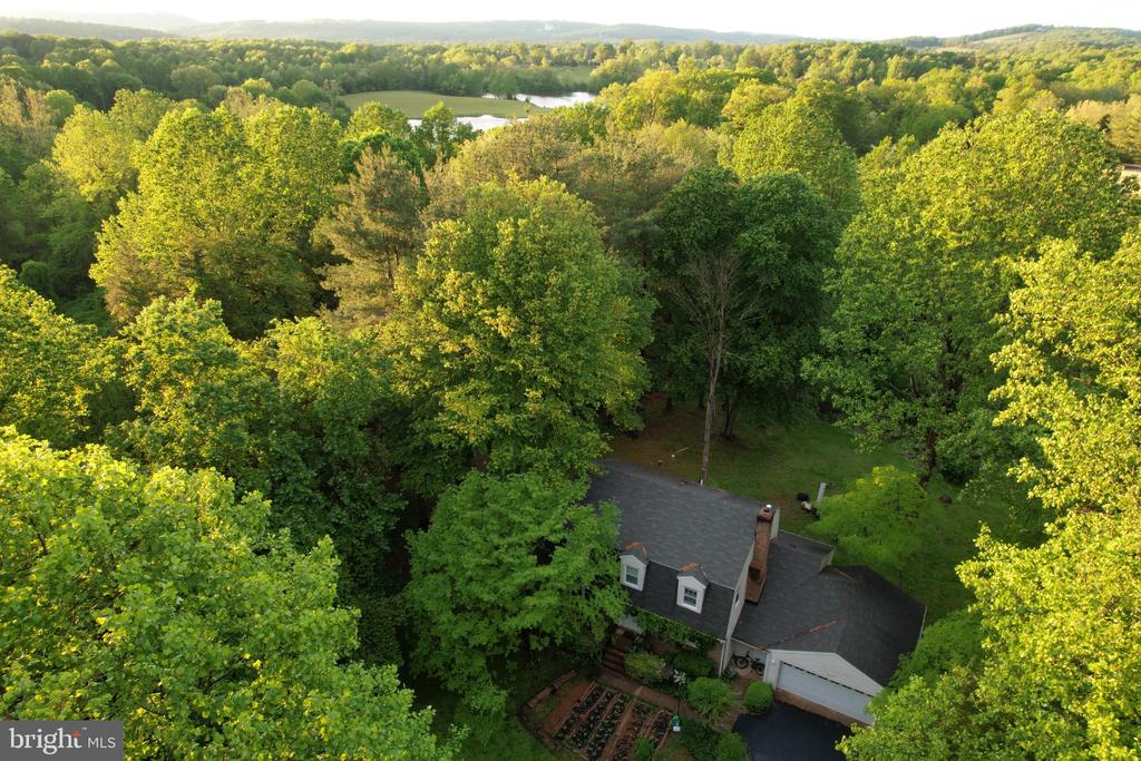 6990 IVY HILL DR, WARRENTON, Virginia 20187, 3 Bedrooms Bedrooms, ,2 BathroomsBathrooms,Residential,6990 IVY HILL DR,VAFQ2021784 MLS # VAFQ2021784