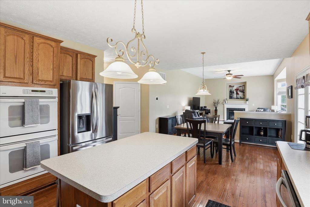 265 FOX CHASE ST, WARRENTON, Virginia 20186, 4 Bedrooms Bedrooms, ,2 BathroomsBathrooms,Residential,265 FOX CHASE ST,VAFQ2021852 MLS # VAFQ2021852
