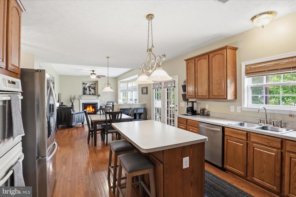 265 FOX CHASE ST, WARRENTON, Virginia 20186, 4 Bedrooms Bedrooms, ,2 BathroomsBathrooms,Residential,265 FOX CHASE ST,VAFQ2021852 MLS # VAFQ2021852