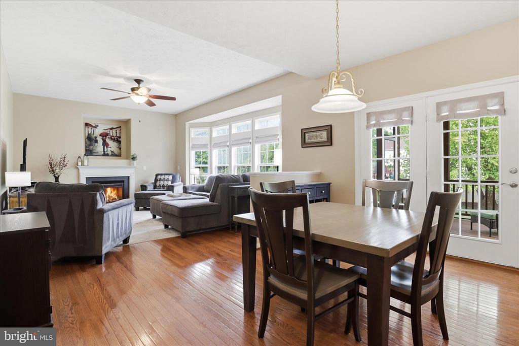 265 FOX CHASE ST, WARRENTON, Virginia 20186, 4 Bedrooms Bedrooms, ,2 BathroomsBathrooms,Residential,265 FOX CHASE ST,VAFQ2021852 MLS # VAFQ2021852