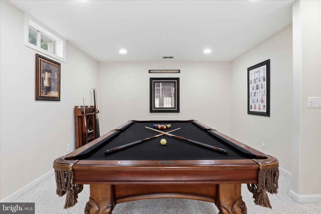 265 FOX CHASE ST, WARRENTON, Virginia 20186, 4 Bedrooms Bedrooms, ,2 BathroomsBathrooms,Residential,265 FOX CHASE ST,VAFQ2021852 MLS # VAFQ2021852