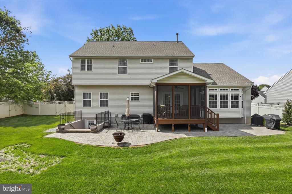 265 FOX CHASE ST, WARRENTON, Virginia 20186, 4 Bedrooms Bedrooms, ,2 BathroomsBathrooms,Residential,265 FOX CHASE ST,VAFQ2021852 MLS # VAFQ2021852