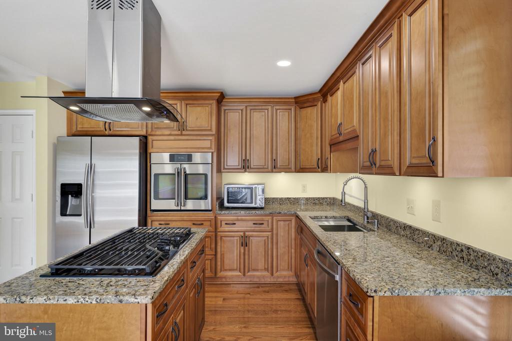 12151 DEERFIELD LN, AMISSVILLE, Virginia 20106, 3 Bedrooms Bedrooms, ,2 BathroomsBathrooms,Residential,12151 DEERFIELD LN,VAFQ2021882 MLS # VAFQ2021882