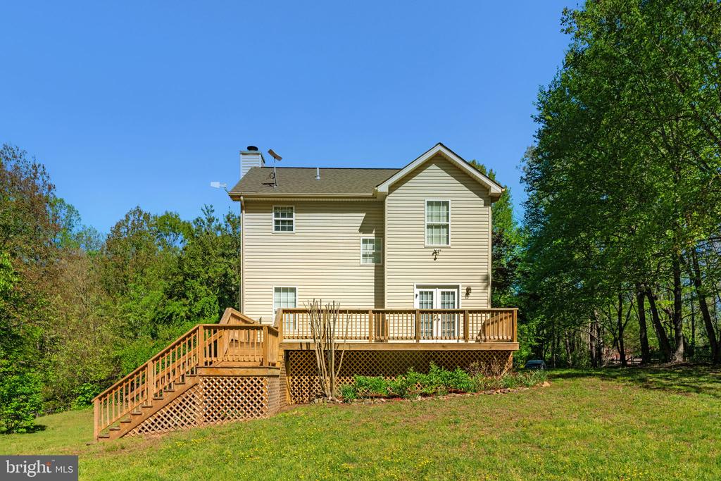 12151 DEERFIELD LN, AMISSVILLE, Virginia 20106, 3 Bedrooms Bedrooms, ,2 BathroomsBathrooms,Residential,12151 DEERFIELD LN,VAFQ2021882 MLS # VAFQ2021882