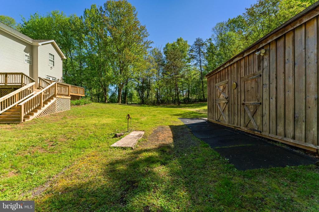 12151 DEERFIELD LN, AMISSVILLE, Virginia 20106, 3 Bedrooms Bedrooms, ,2 BathroomsBathrooms,Residential,12151 DEERFIELD LN,VAFQ2021882 MLS # VAFQ2021882