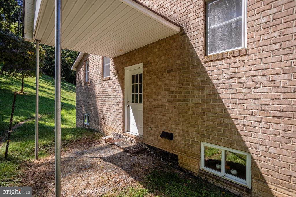 279 HELMS RD, STANLEY, Virginia 22851, 5 Bedrooms Bedrooms, ,2 BathroomsBathrooms,Residential,279 HELMS RD,VAPA2006372 MLS # VAPA2006372