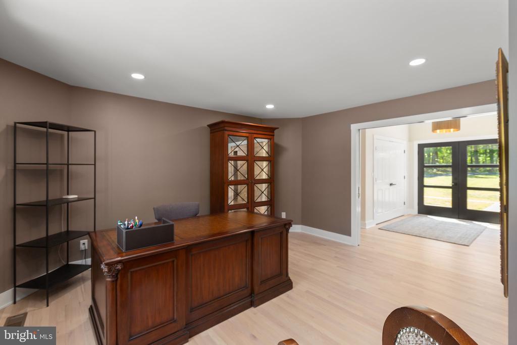 10201 ELYS FORD RD, FREDERICKSBURG, Virginia 22407, 4 Bedrooms Bedrooms, ,3 BathroomsBathrooms,Residential,10201 ELYS FORD RD,VASP2041376 MLS # VASP2041376