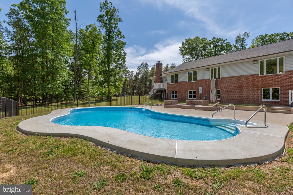10201 ELYS FORD RD, FREDERICKSBURG, Virginia 22407, 4 Bedrooms Bedrooms, ,3 BathroomsBathrooms,Residential,10201 ELYS FORD RD,VASP2041376 MLS # VASP2041376