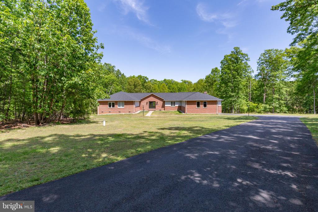 10201 ELYS FORD RD, FREDERICKSBURG, Virginia 22407, 4 Bedrooms Bedrooms, ,3 BathroomsBathrooms,Residential,10201 ELYS FORD RD,VASP2041376 MLS # VASP2041376
