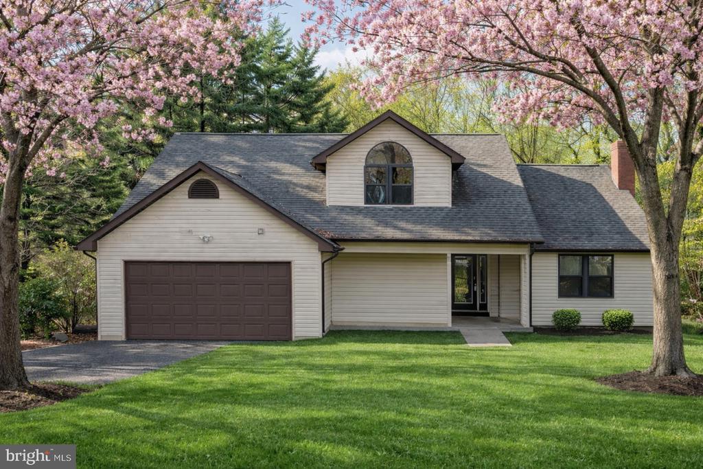 12504 HAWKINS LN, SPOTSYLVANIA, Virginia 22551, 3 Bedrooms Bedrooms, ,2 BathroomsBathrooms,Residential,12504 HAWKINS LN,VASP2041582 MLS # VASP2041582