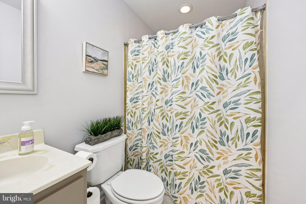 12504 HAWKINS LN, SPOTSYLVANIA, Virginia 22551, 3 Bedrooms Bedrooms, ,2 BathroomsBathrooms,Residential,12504 HAWKINS LN,VASP2041582 MLS # VASP2041582