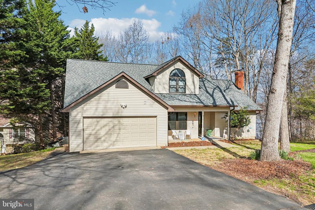 12504 HAWKINS LN, SPOTSYLVANIA, Virginia 22551, 3 Bedrooms Bedrooms, ,2 BathroomsBathrooms,Residential,12504 HAWKINS LN,VASP2041582 MLS # VASP2041582