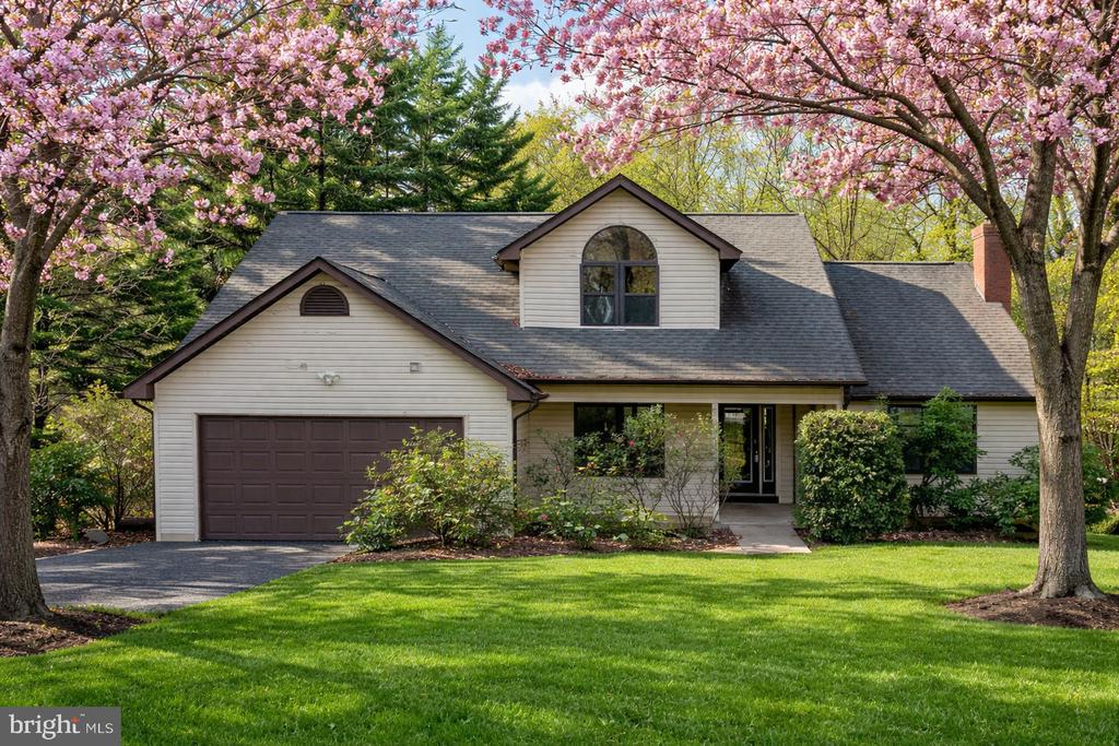 12504 HAWKINS LN, SPOTSYLVANIA, Virginia 22551, 3 Bedrooms Bedrooms, ,2 BathroomsBathrooms,Residential,12504 HAWKINS LN,VASP2041582 MLS # VASP2041582