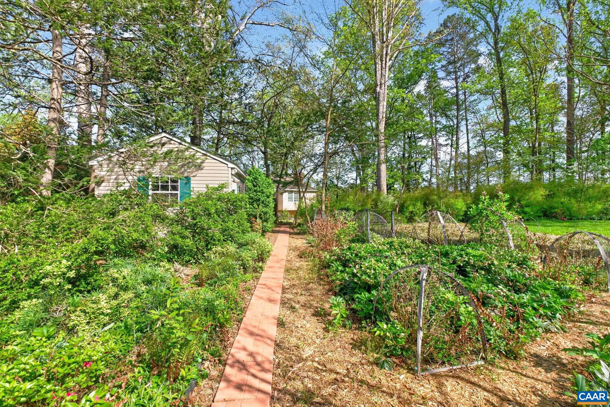 2409 KERRY LN, CHARLOTTESVILLE, Virginia 22901, 5 Bedrooms Bedrooms, ,3 BathroomsBathrooms,Residential,2409 KERRY LN,676418 MLS # 676418