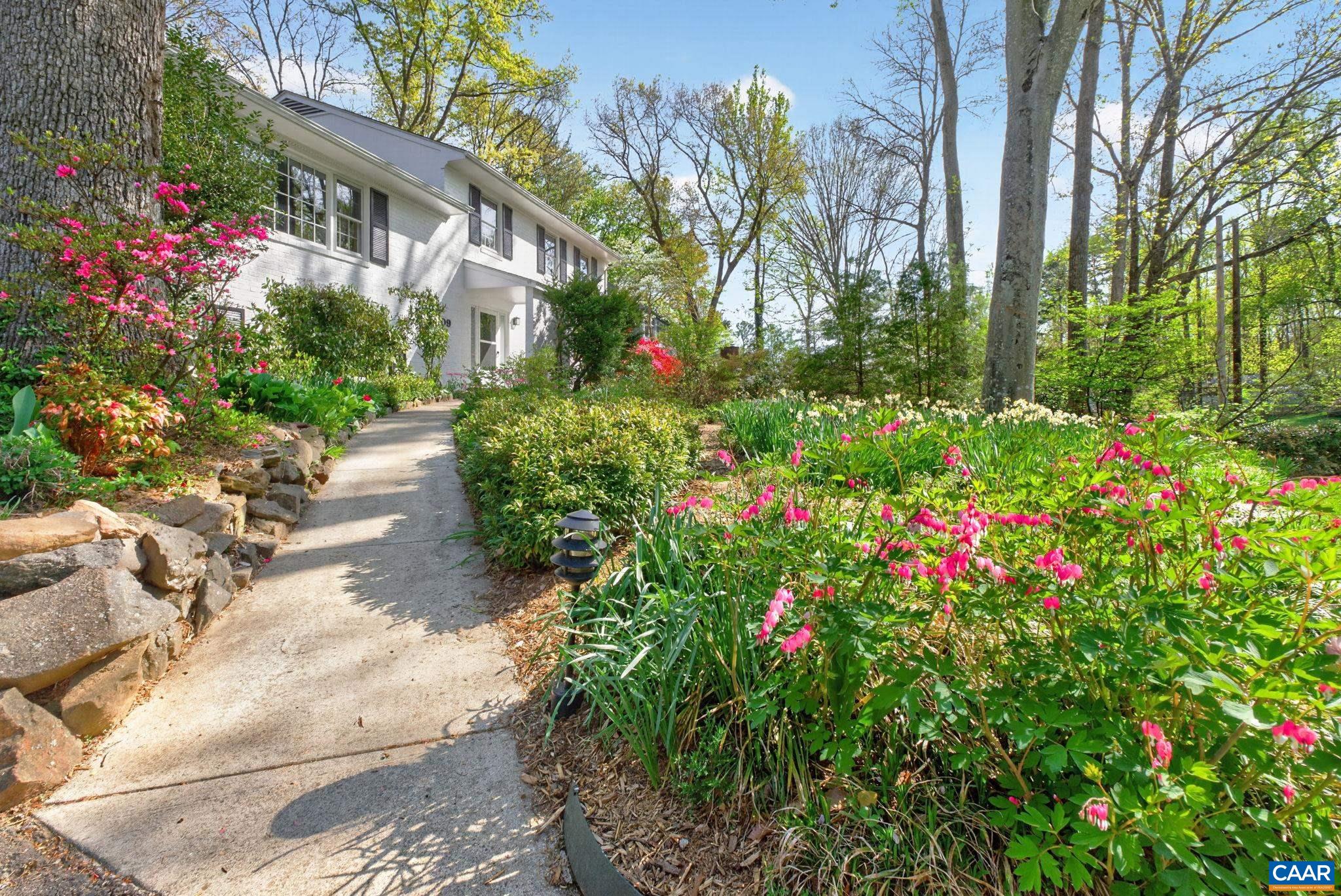 2409 KERRY LN, CHARLOTTESVILLE, Virginia 22901, 5 Bedrooms Bedrooms, ,3 BathroomsBathrooms,Residential,2409 KERRY LN,676418 MLS # 676418