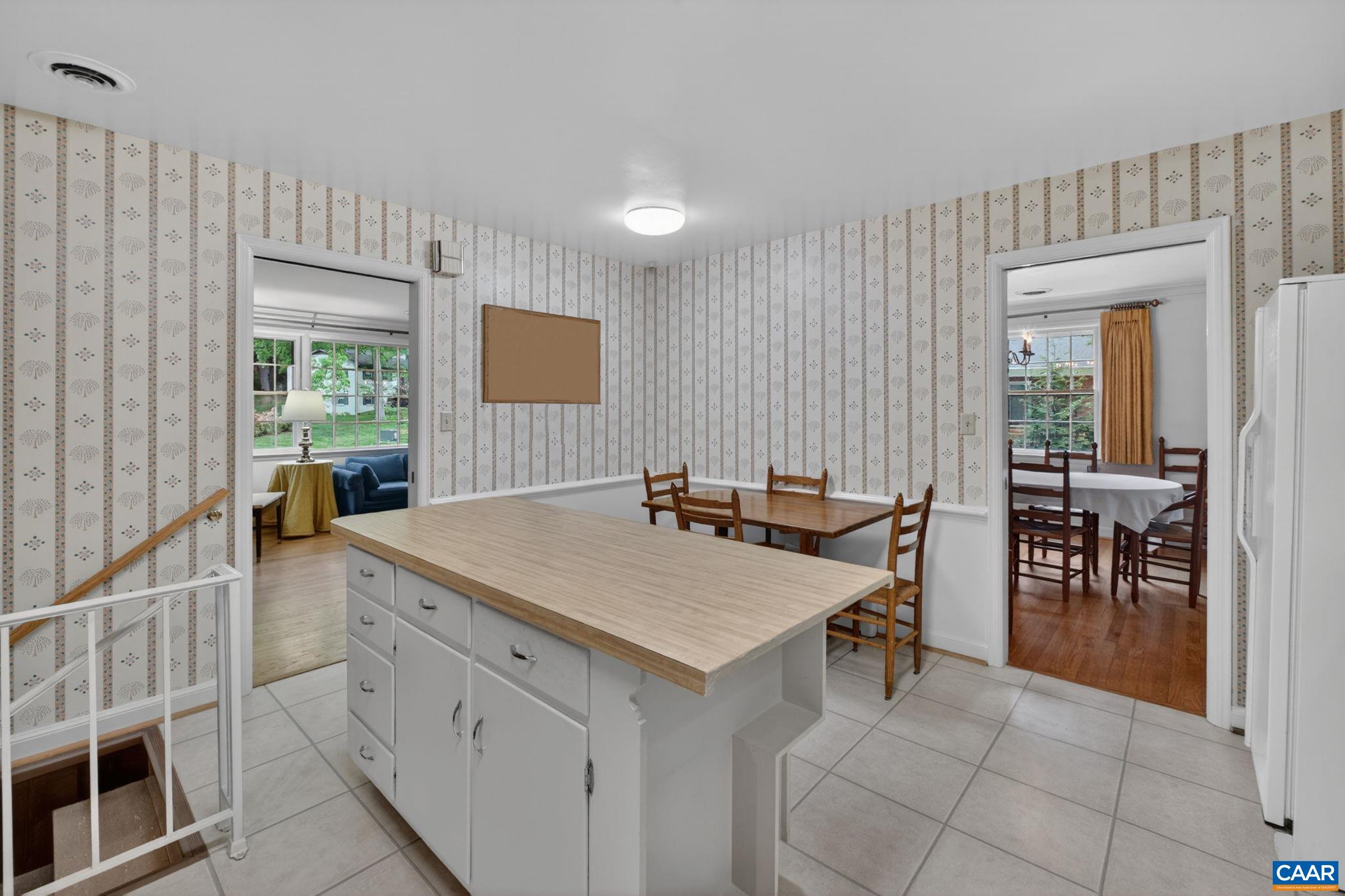 2409 KERRY LN, CHARLOTTESVILLE, Virginia 22901, 5 Bedrooms Bedrooms, ,3 BathroomsBathrooms,Residential,2409 KERRY LN,676418 MLS # 676418