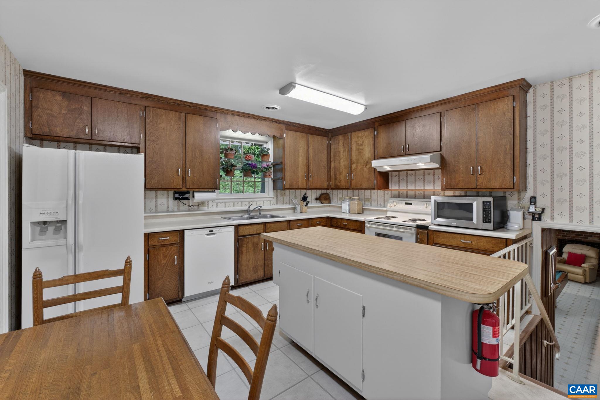 2409 KERRY LN, CHARLOTTESVILLE, Virginia 22901, 5 Bedrooms Bedrooms, ,3 BathroomsBathrooms,Residential,2409 KERRY LN,676418 MLS # 676418