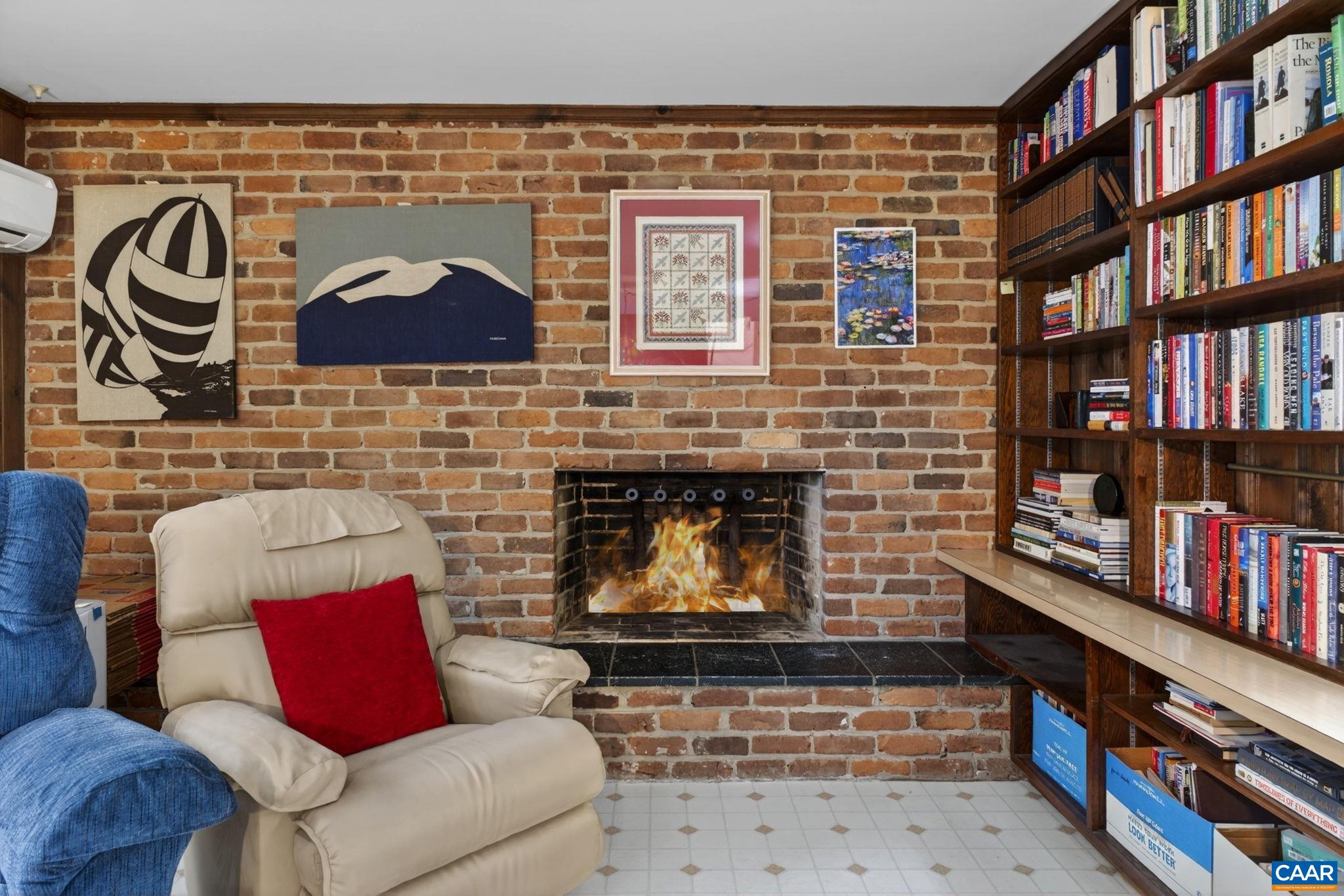 2409 KERRY LN, CHARLOTTESVILLE, Virginia 22901, 5 Bedrooms Bedrooms, ,3 BathroomsBathrooms,Residential,2409 KERRY LN,676418 MLS # 676418
