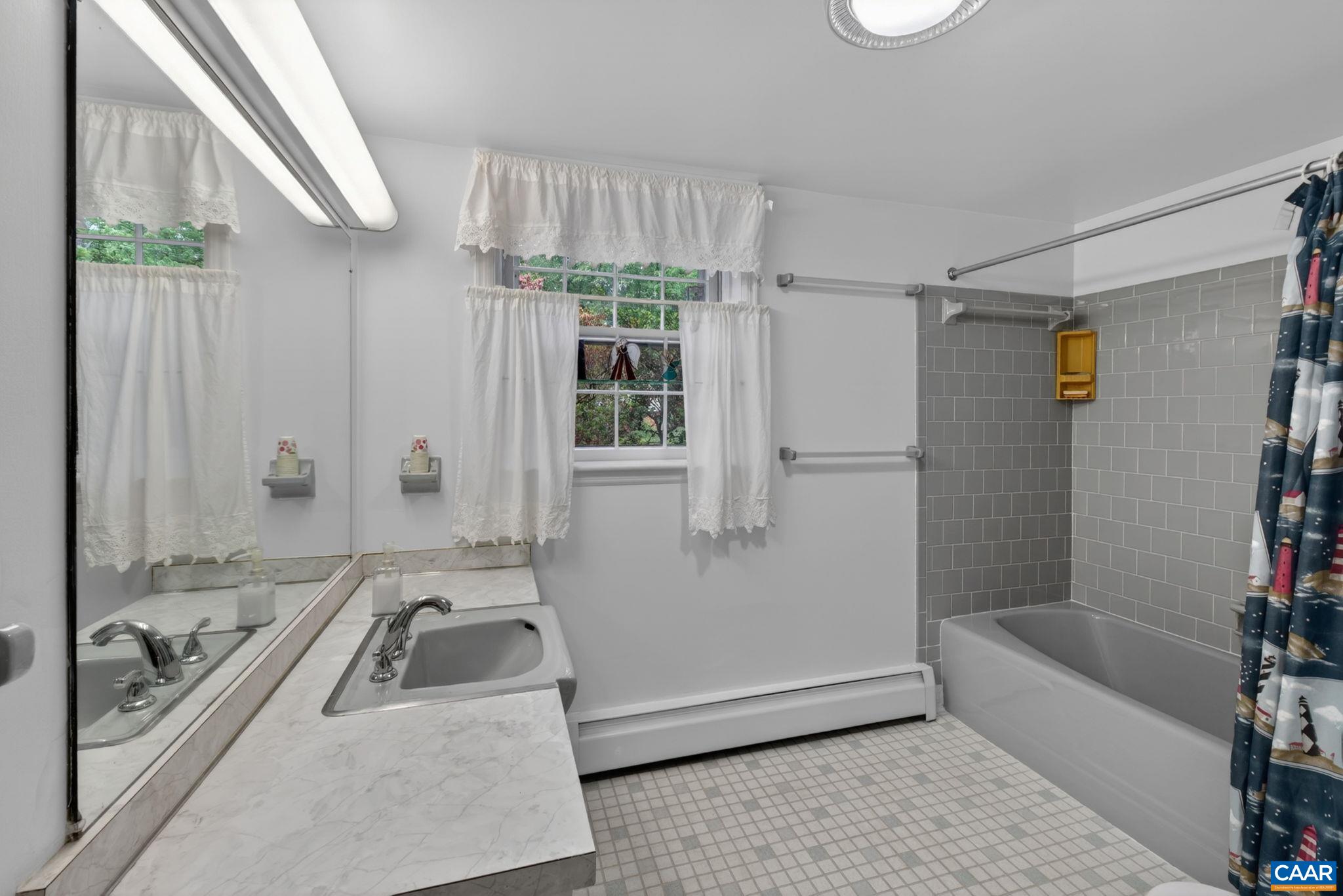 2409 KERRY LN, CHARLOTTESVILLE, Virginia 22901, 5 Bedrooms Bedrooms, ,3 BathroomsBathrooms,Residential,2409 KERRY LN,676418 MLS # 676418