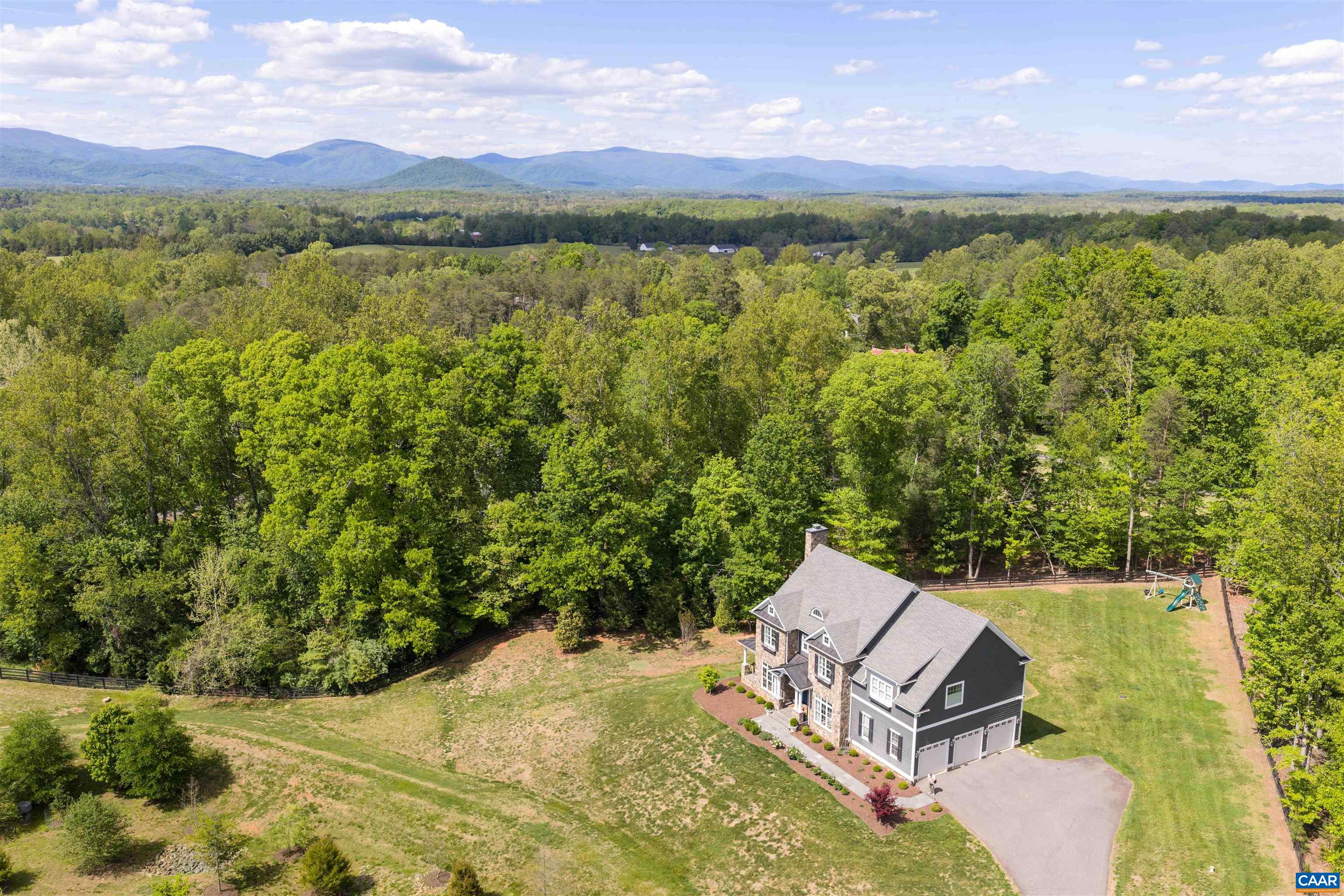 421 HOUNDSTOOTH CT, CHARLOTTESVILLE, Virginia 22901, 5 Bedrooms Bedrooms, ,5 BathroomsBathrooms,Residential,421 HOUNDSTOOTH CT,676670 MLS # 676670