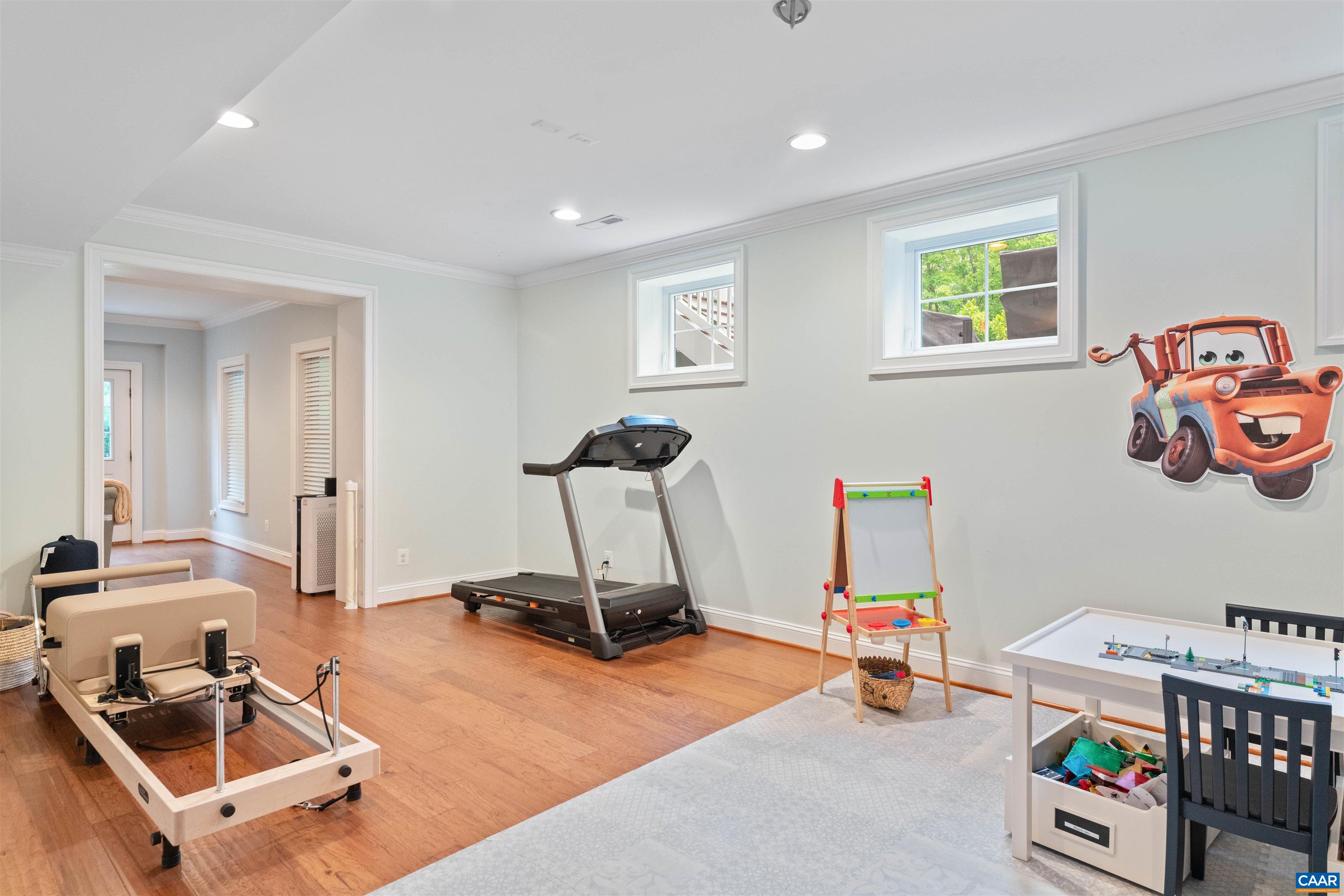 421 HOUNDSTOOTH CT, CHARLOTTESVILLE, Virginia 22901, 5 Bedrooms Bedrooms, ,5 BathroomsBathrooms,Residential,421 HOUNDSTOOTH CT,676670 MLS # 676670