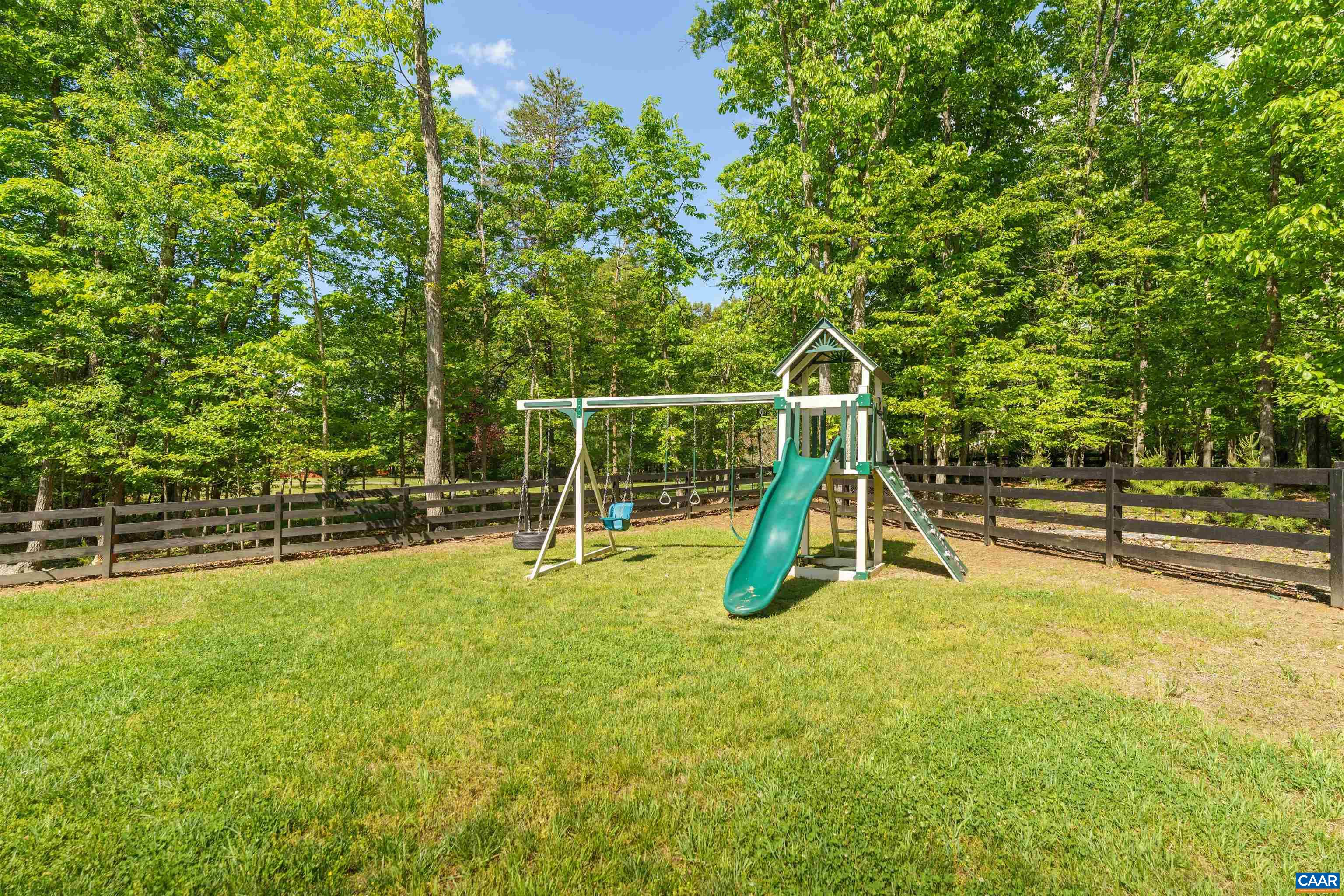 421 HOUNDSTOOTH CT, CHARLOTTESVILLE, Virginia 22901, 5 Bedrooms Bedrooms, ,5 BathroomsBathrooms,Residential,421 HOUNDSTOOTH CT,676670 MLS # 676670