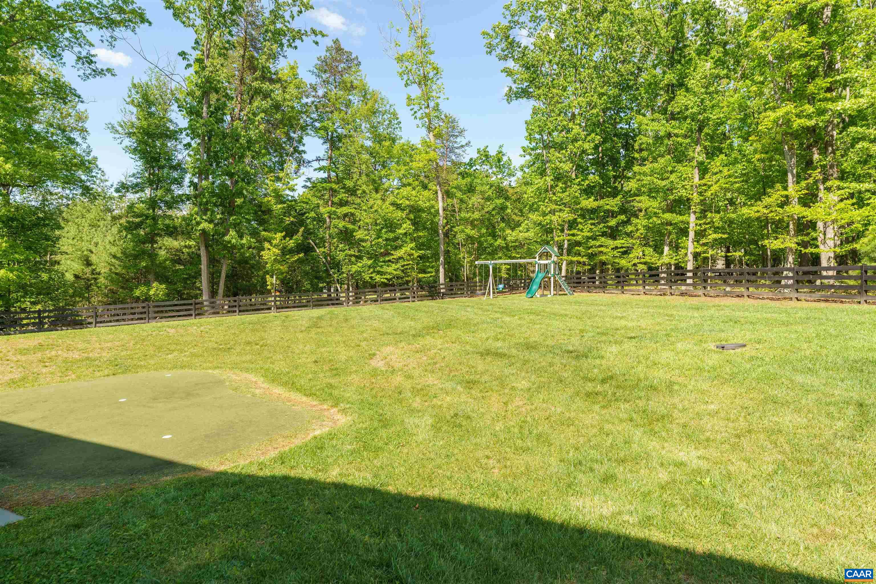421 HOUNDSTOOTH CT, CHARLOTTESVILLE, Virginia 22901, 5 Bedrooms Bedrooms, ,5 BathroomsBathrooms,Residential,421 HOUNDSTOOTH CT,676670 MLS # 676670