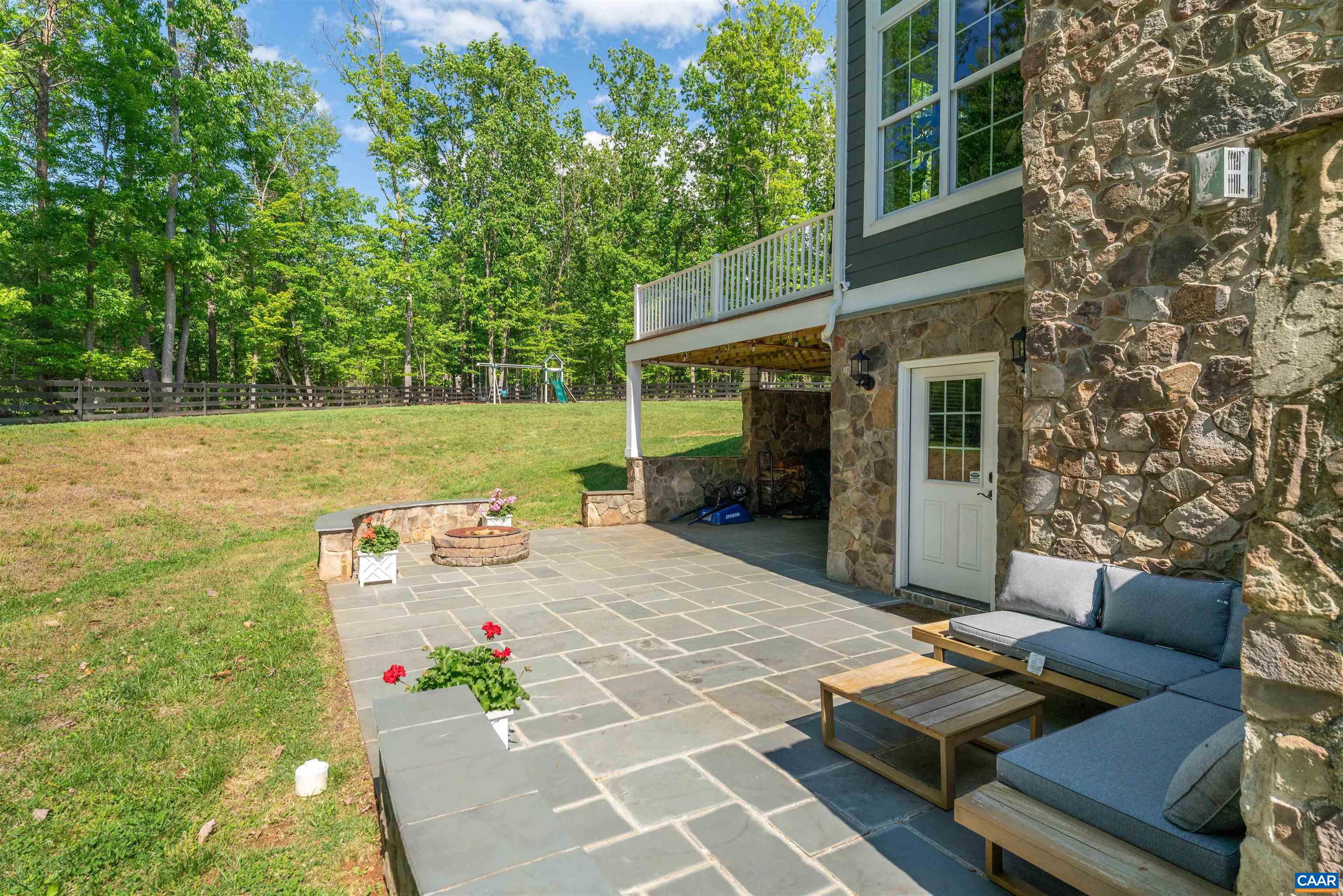 421 HOUNDSTOOTH CT, CHARLOTTESVILLE, Virginia 22901, 5 Bedrooms Bedrooms, ,5 BathroomsBathrooms,Residential,421 HOUNDSTOOTH CT,676670 MLS # 676670