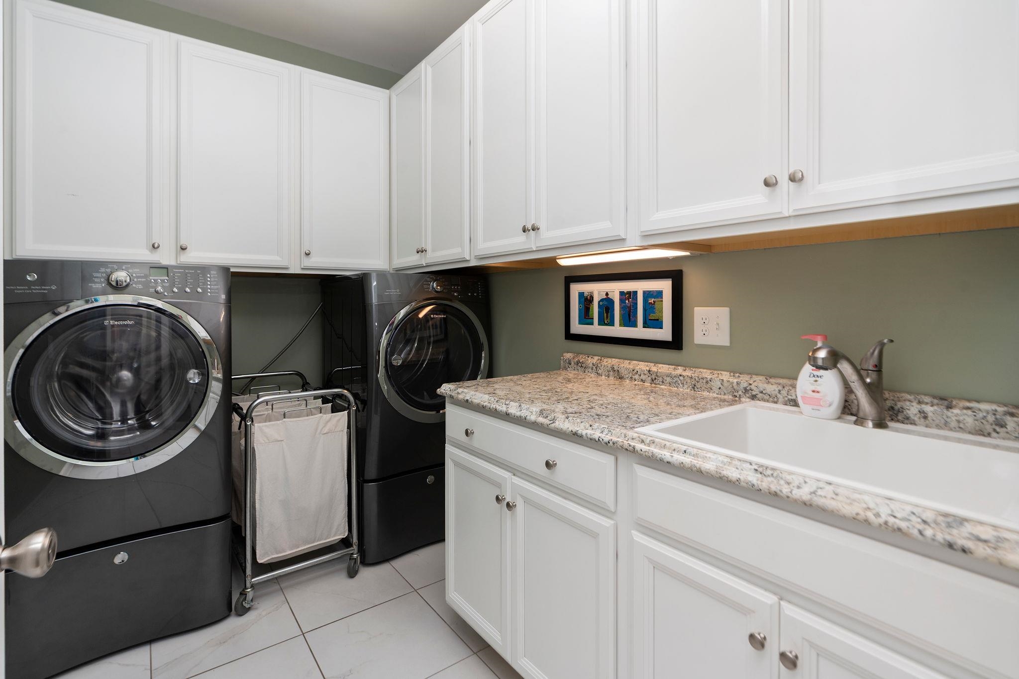 2408 VILLAGE DR, WAYNESBORO, Virginia 22980, 3 Bedrooms Bedrooms, ,4 BathroomsBathrooms,Residential,2408 VILLAGE DR,676717 MLS # 676717