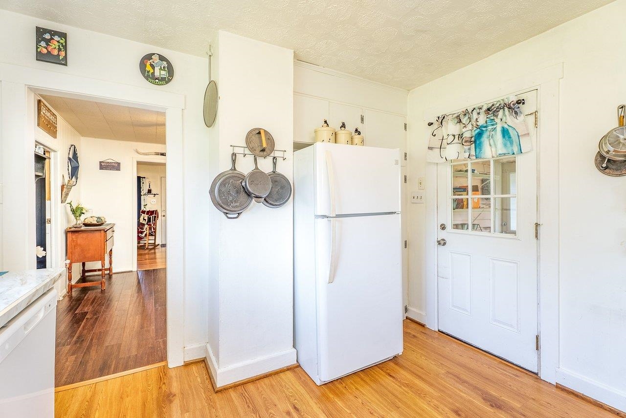 207 8TH ST, GROTTOES, Virginia 24441, 2 Bedrooms Bedrooms, ,1 BathroomBathrooms,Residential,207 8th,207 8TH ST,676719 MLS # 676719
