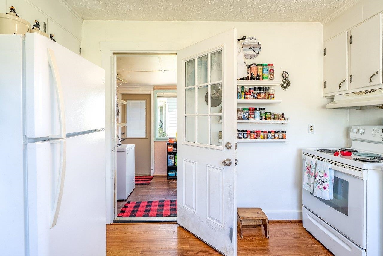 207 8TH ST, GROTTOES, Virginia 24441, 2 Bedrooms Bedrooms, ,1 BathroomBathrooms,Residential,207 8th,207 8TH ST,676719 MLS # 676719