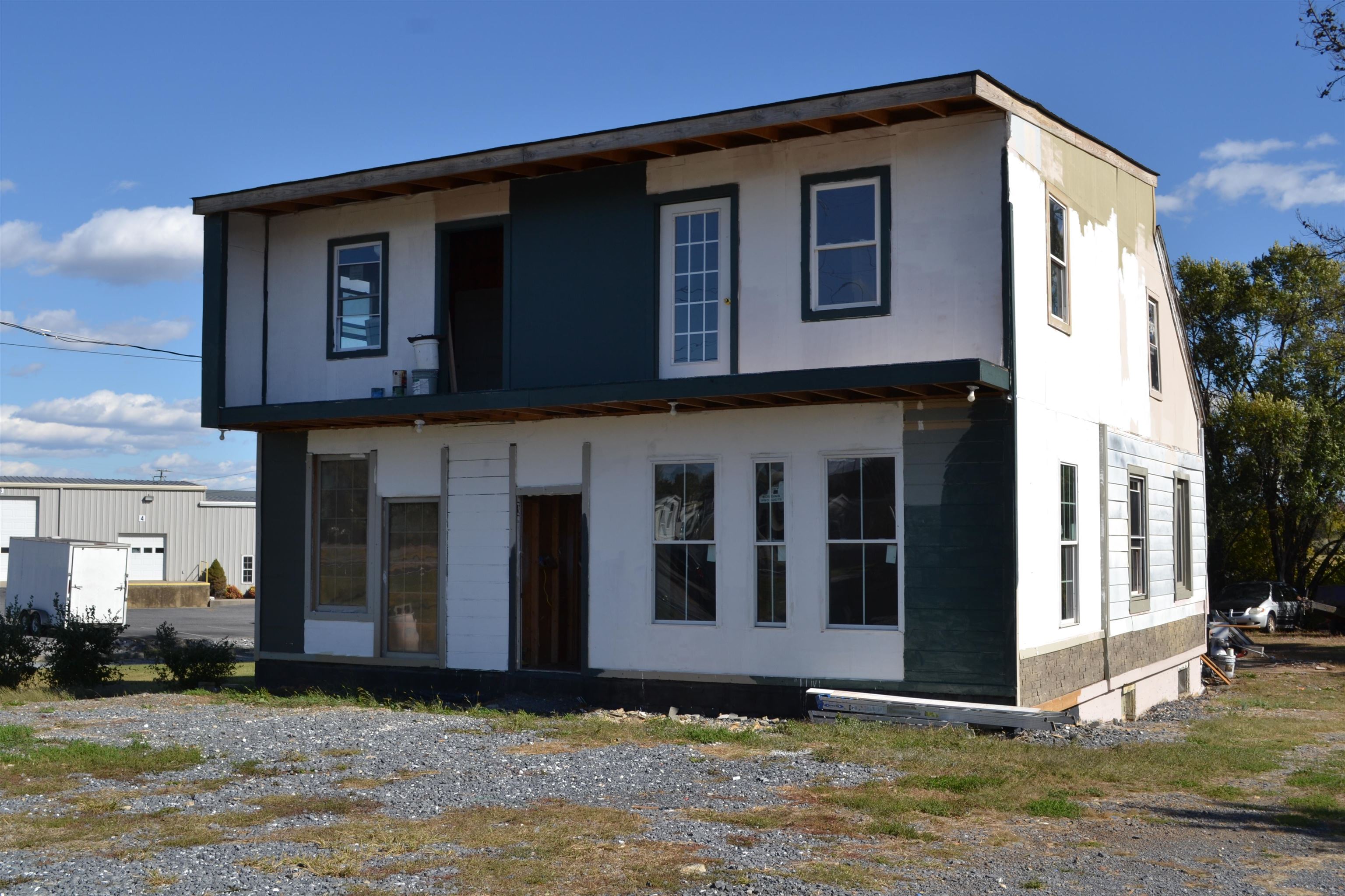 4861 SOUTH VALLEY PIKE, ROCKINGHAM, Virginia 22801, 4 Bedrooms Bedrooms, ,1 BathroomBathrooms,Residential,4861 SOUTH VALLEY PIKE,676734 MLS # 676734
