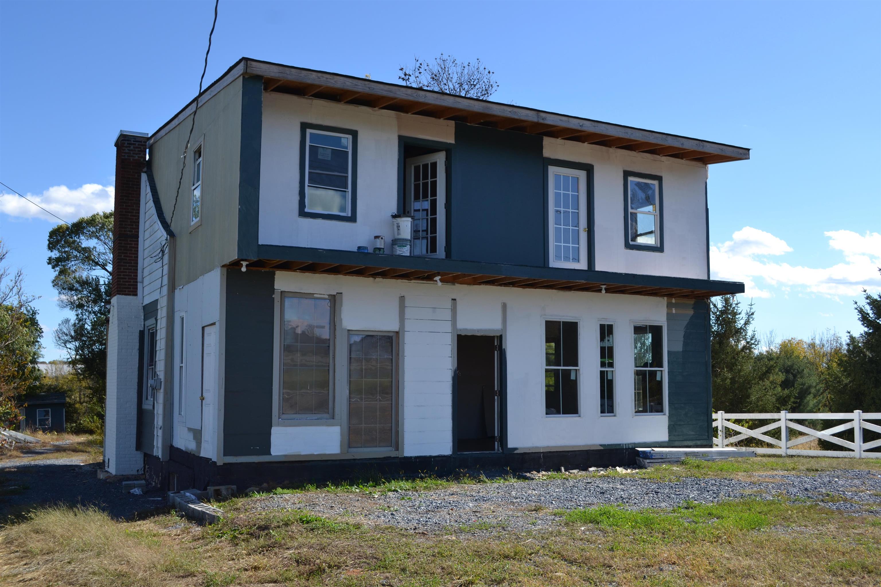 4861 SOUTH VALLEY PIKE, ROCKINGHAM, Virginia 22801, 4 Bedrooms Bedrooms, ,1 BathroomBathrooms,Residential,4861 SOUTH VALLEY PIKE,676734 MLS # 676734
